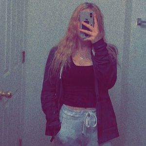 Meet your Posher, Christa